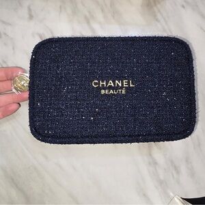 CHANEL Beauté Navy Key & Card Holder